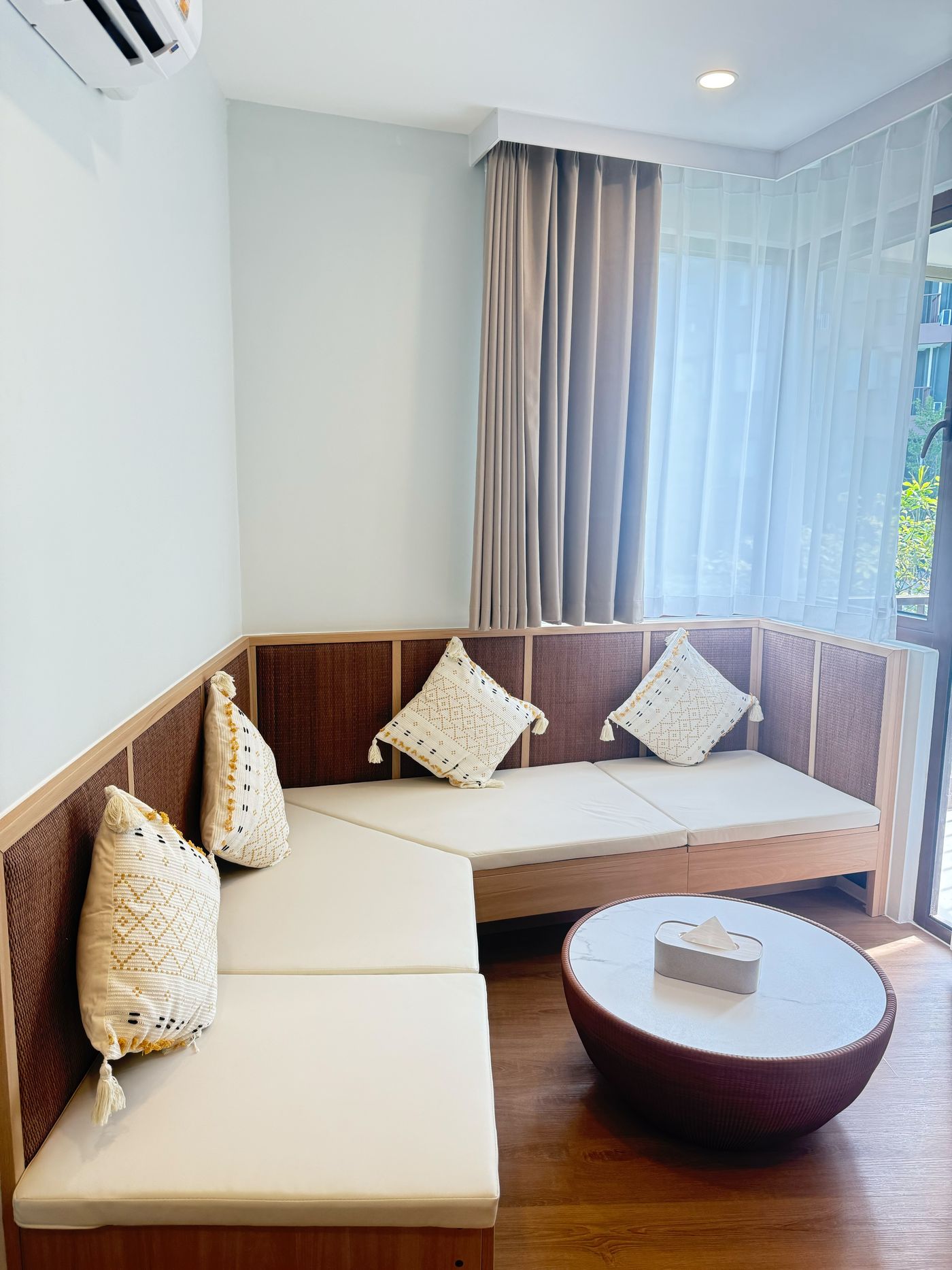 Pool View Twin Room 7