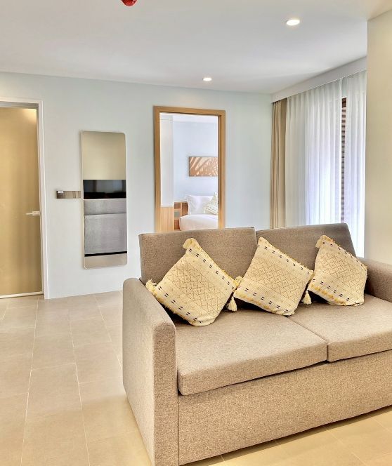 Premium Pool View Suite 3